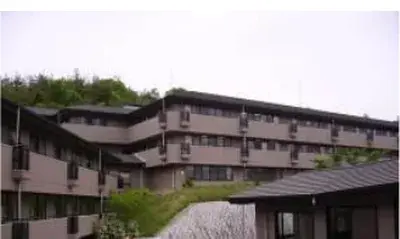 日当たりを重視して設計された介護施設の外観