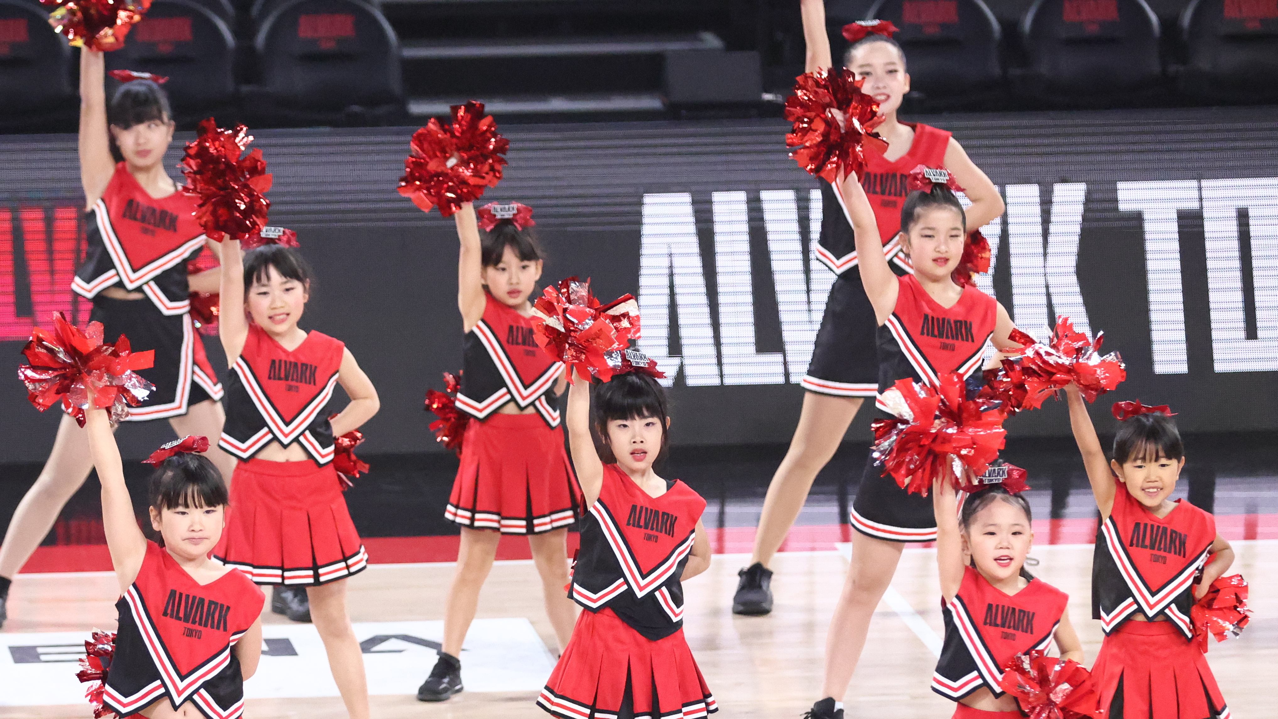 アルバルク東京チア＆ダンススクール生出演！