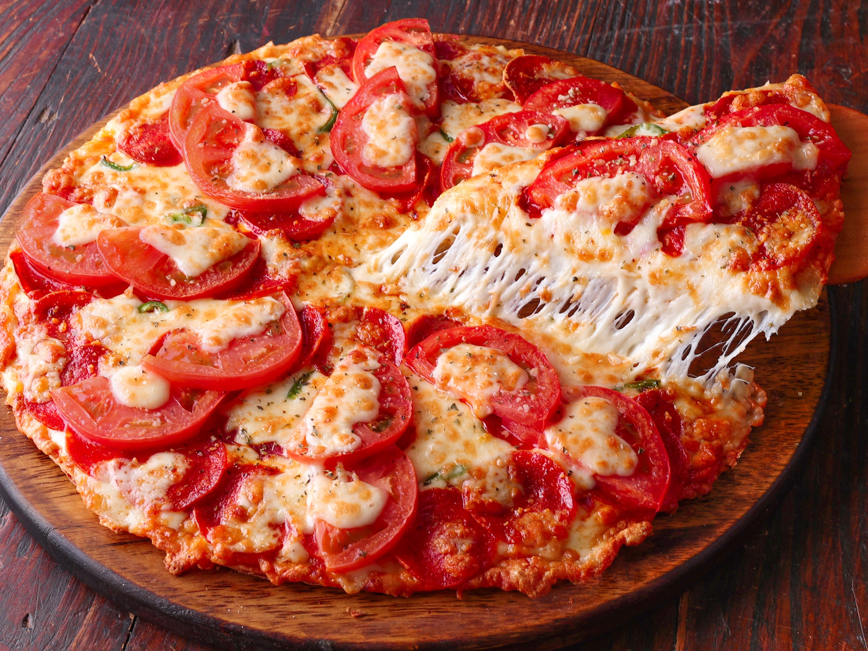 アルバルクREDピザ