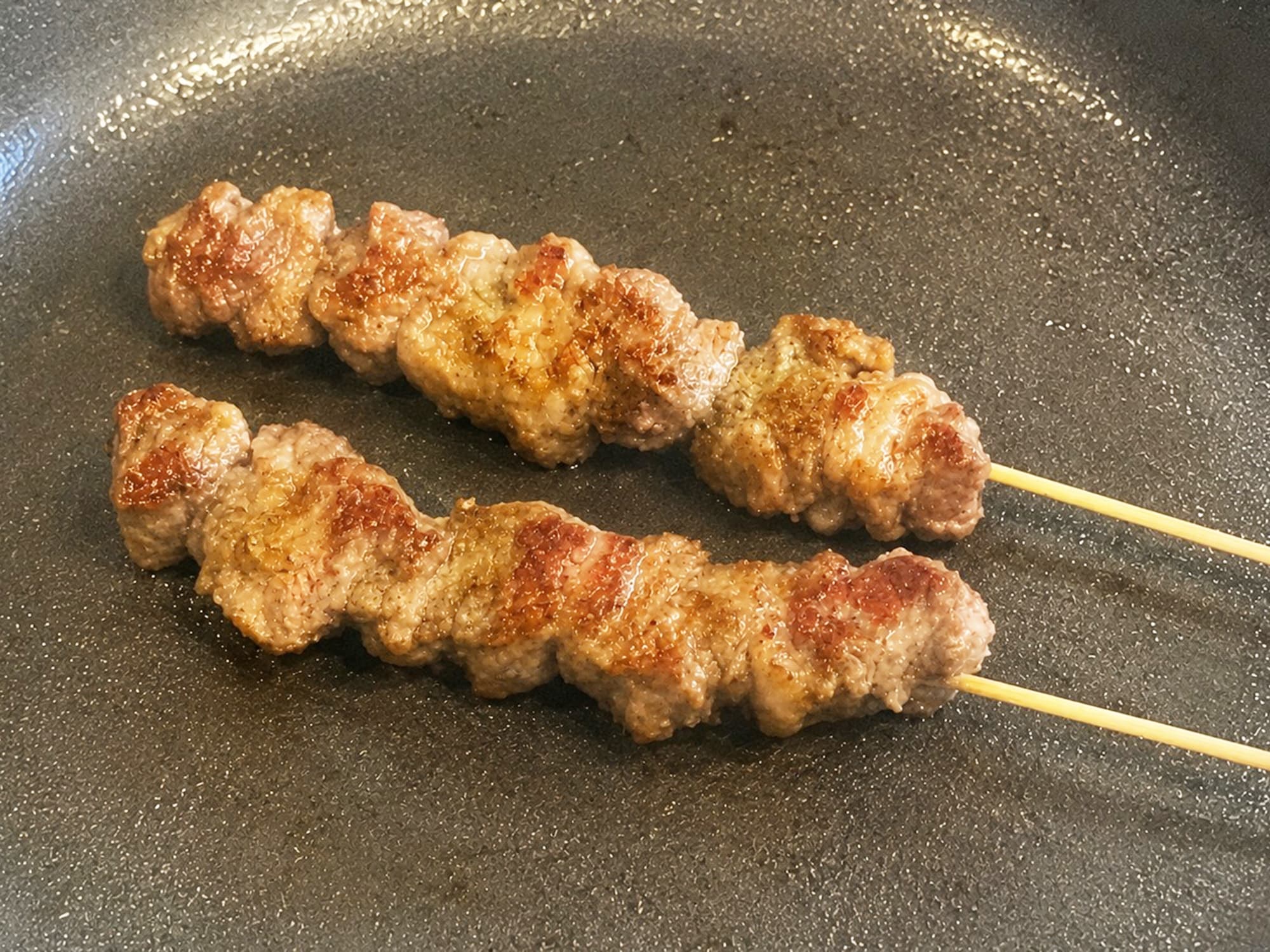 ラム肉の串焼き（2本入り）