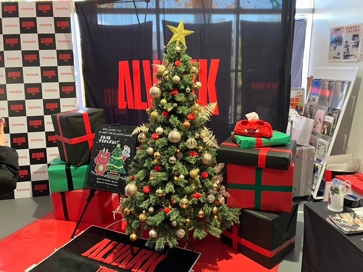 会場内にクリスマスツリーを設置！他にもフォトスポットあり！