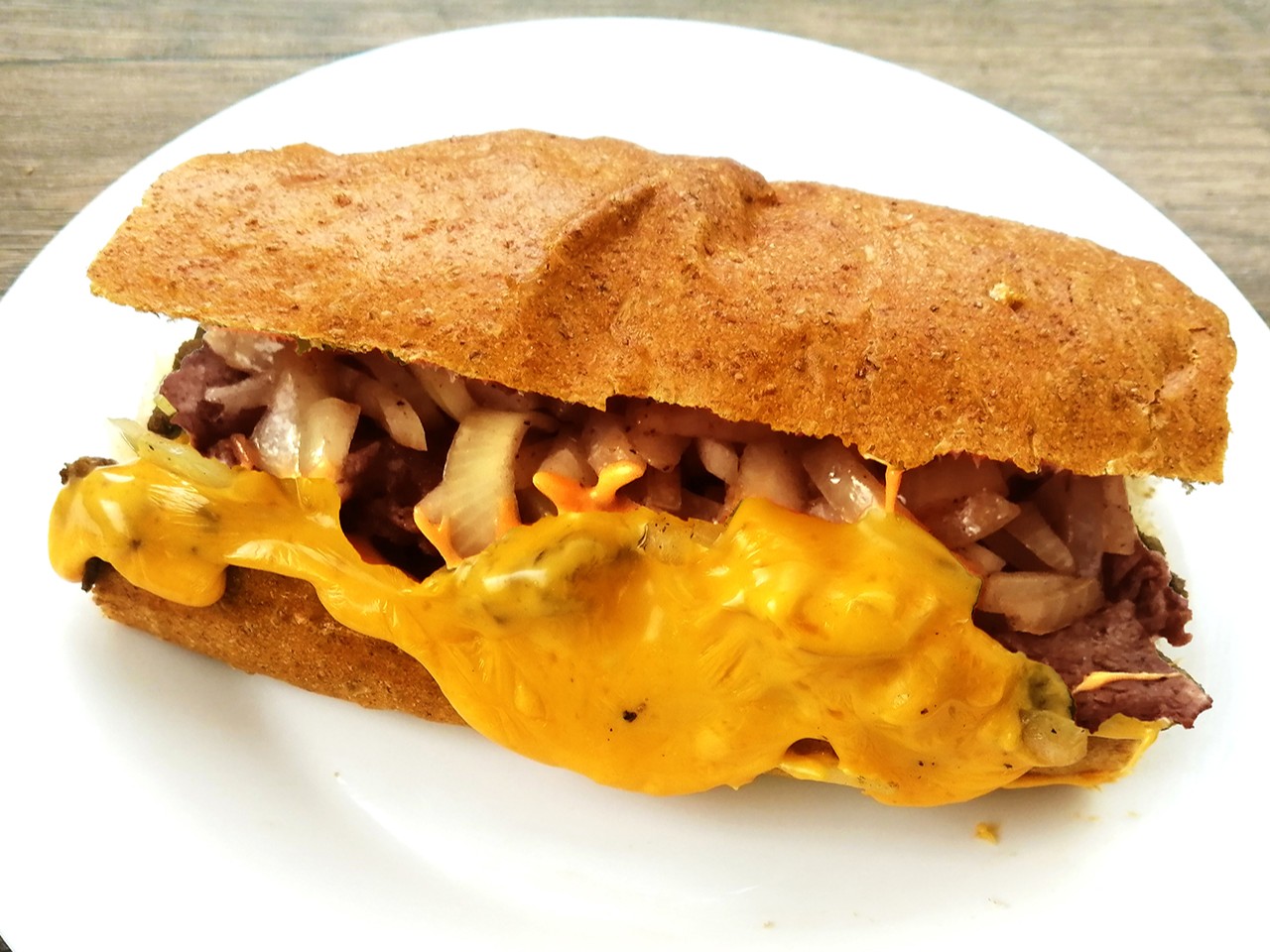 自家製パンハワイアンチーズステーキサンド