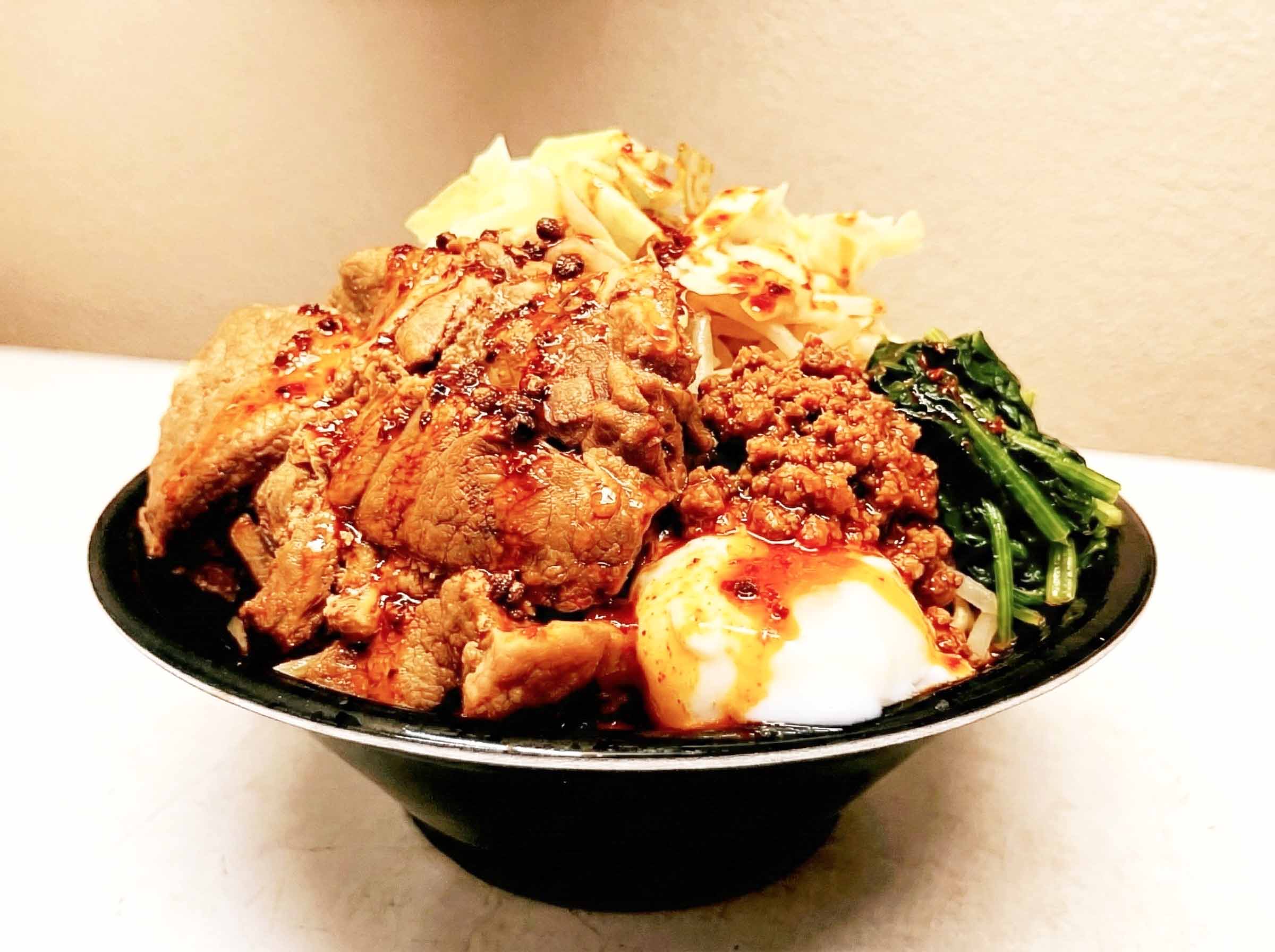 チャーシューまぜそば麻辣スペシャル