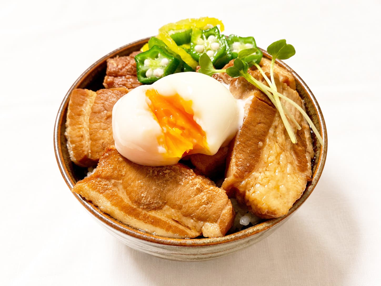 温玉角煮丼