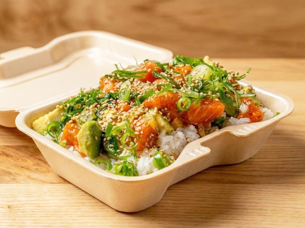 ハワイアンサーモンポケ丼