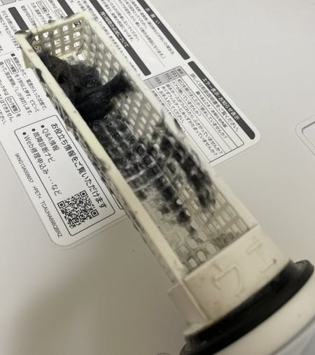 ホコリの溜まった糸くずフィルター