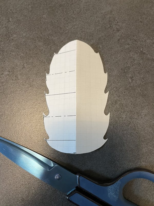 切り抜いた型紙