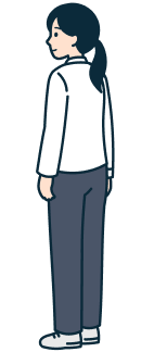 お客さま（女性）の全身背面斜め