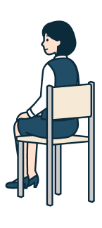 窓口社員（女性）の座位背面斜め