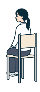 お客さま（女性）の座位背面斜め