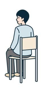 お客さま（男性）の座位背面斜め