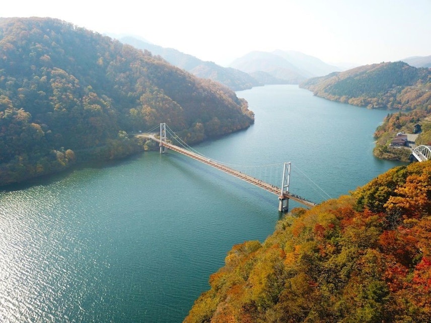 美しい紺碧の湖 九頭竜湖 と緑あふれる山々が織りなす絶景を見に行こう Recotrip レコトリップ