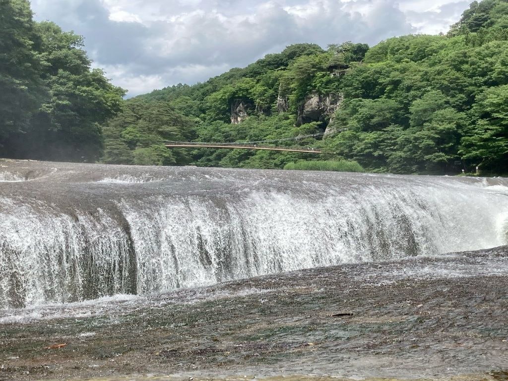 東洋のナイアガラ 豪快な瀑声と水しぶき 吹割の滝 でマイナスイオンを浴びよう Recotrip レコトリップ