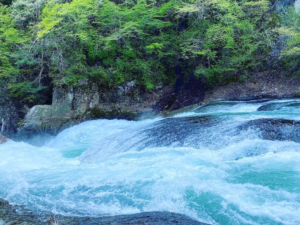 22年 全国の滝が見られるおすすめスポット55選 有名観光場所から穴場まで Recotrip レコトリップ