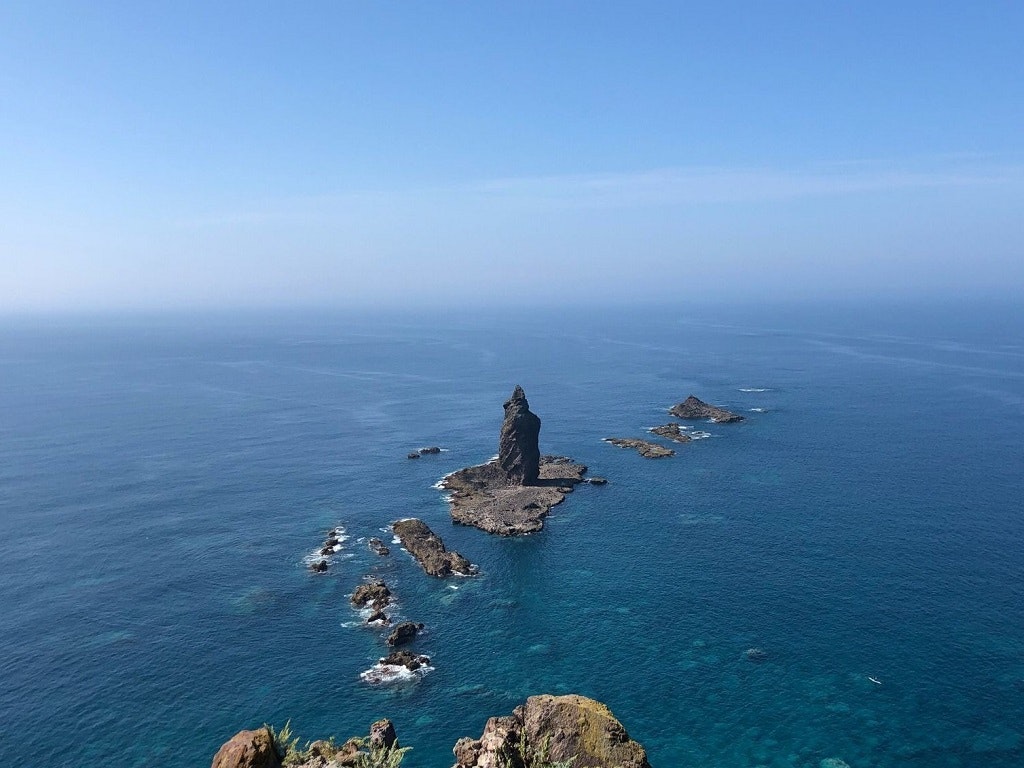 積丹ブルーの壮大な景色 北海道 神威岬 の見どころやアクセス 周辺観光地を紹介 Recotrip レコトリップ