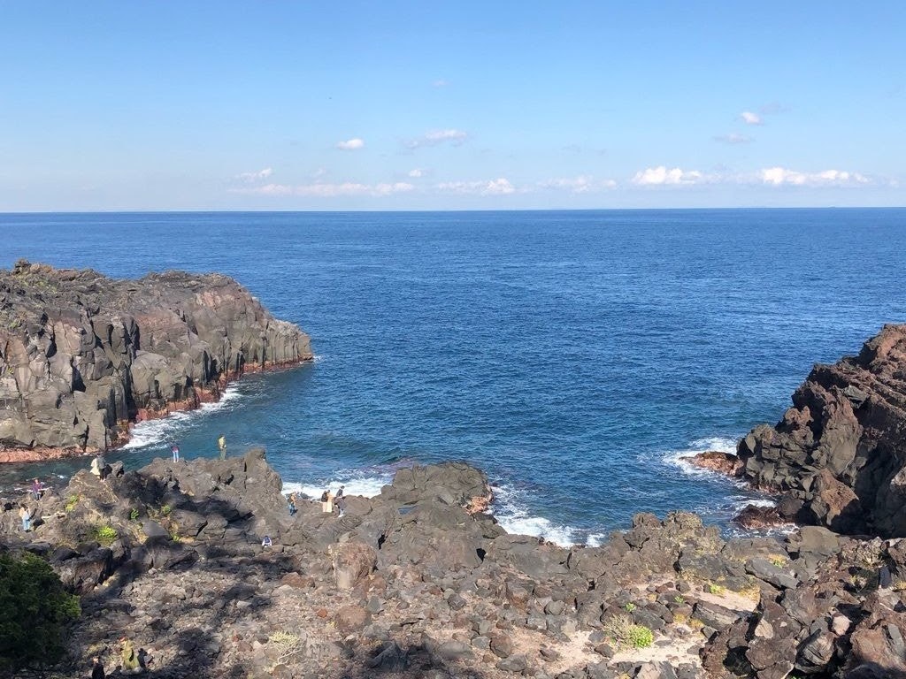 大地が生み出した見事な景観 伊豆半島 城ヶ崎海岸 の見どころやアクセス情報を紹介 Recotrip レコトリップ