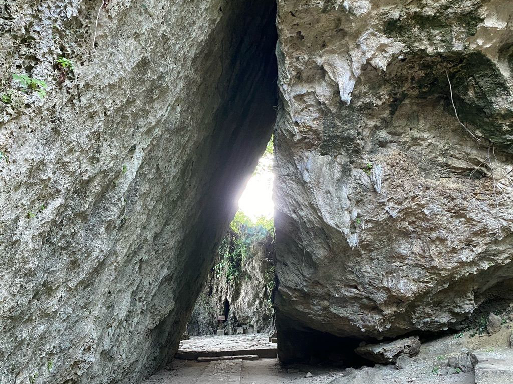 世界文化遺産「斎場御嶽」を巡るポイント！沖縄最高聖地のパワーを感じよう｜RECOTRIP（レコトリップ）