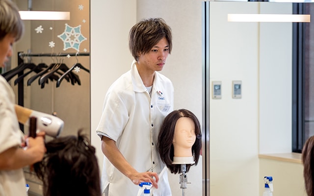 みんな真剣に自分のスタイルを模索している様子