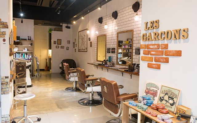 LES GARCONS