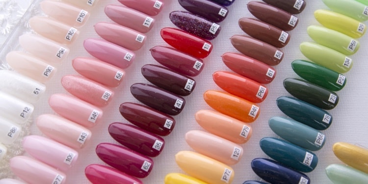 ネイルカラー 秋に人気のワンカラーネイル15選！シンプルなデザインから大人っぽい