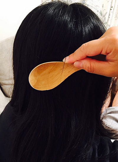 後頭部をグリグリ刺激してスッキリケア