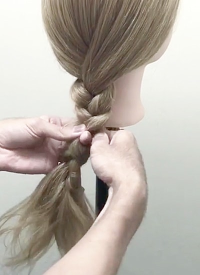 三つ編みアレンジ