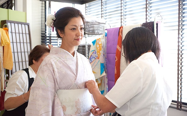 美容関係者のたしなみ塾。着物スタイルをもっと身近に!