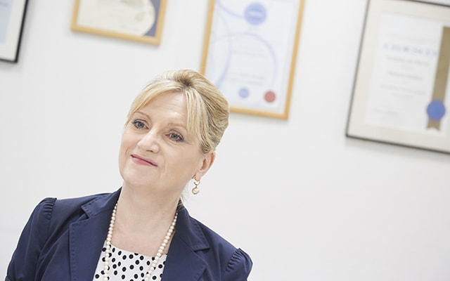 パメラ・アドキンズ先生