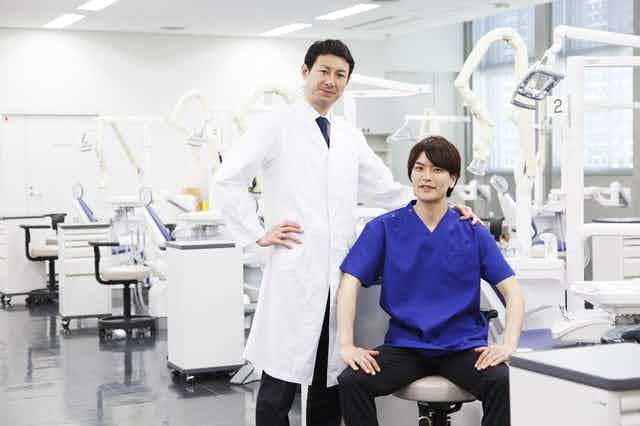 男性でも歯科衛生士になれる？女性より少ない理由は？目指すメリットと今後の需要も紹介