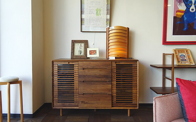 サロンの新スタイル・木の家具