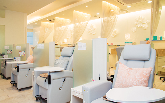 美容業界お店探訪 On Stage