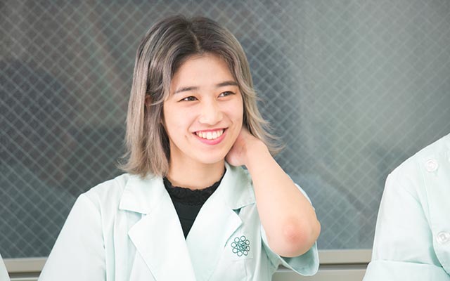 窪田理容美容専門学校