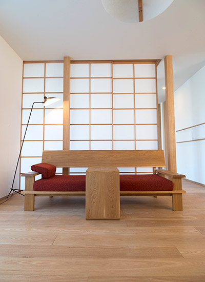 サロンの新スタイル・木の家具