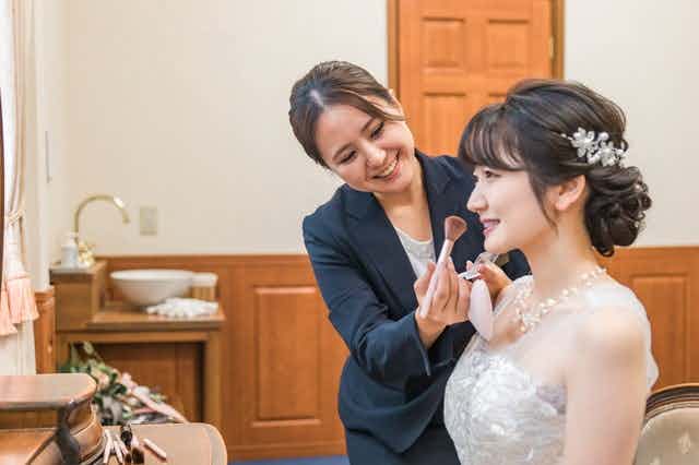 メイクアップアーティストの仕事内容とは？やりがいや大変なことを紹介