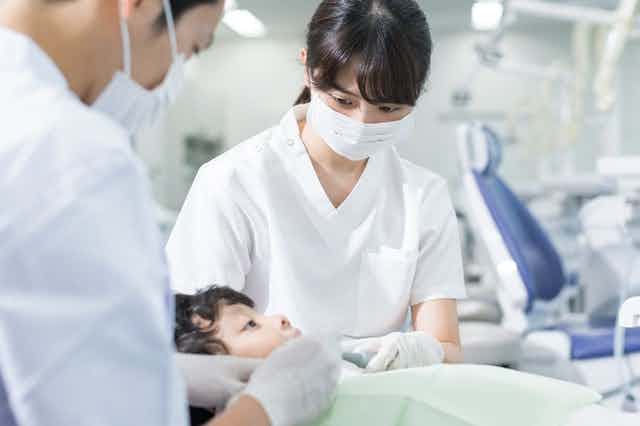 歯科助手10年目の給料事情とは？未経験者でもできる給料アップに向けたキャリアパス