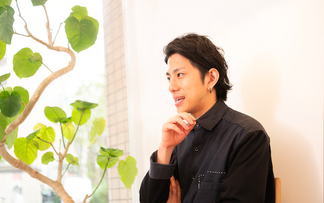 アース内田圭亮