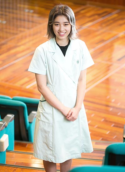 窪田理容美容専門学校