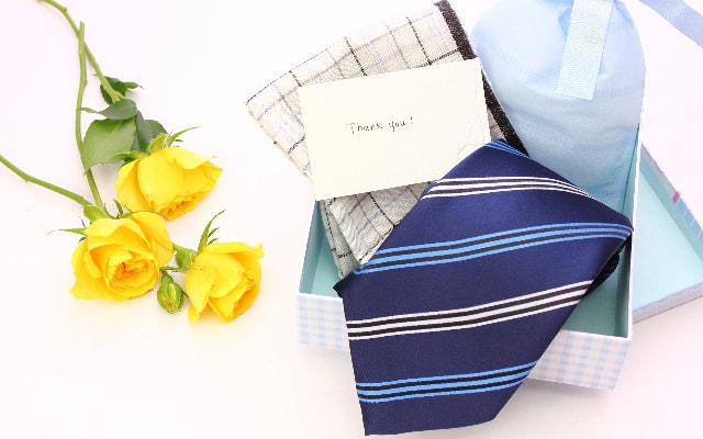 送別会で上司に贈るプレゼント