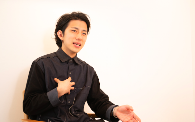 アース内田圭亮