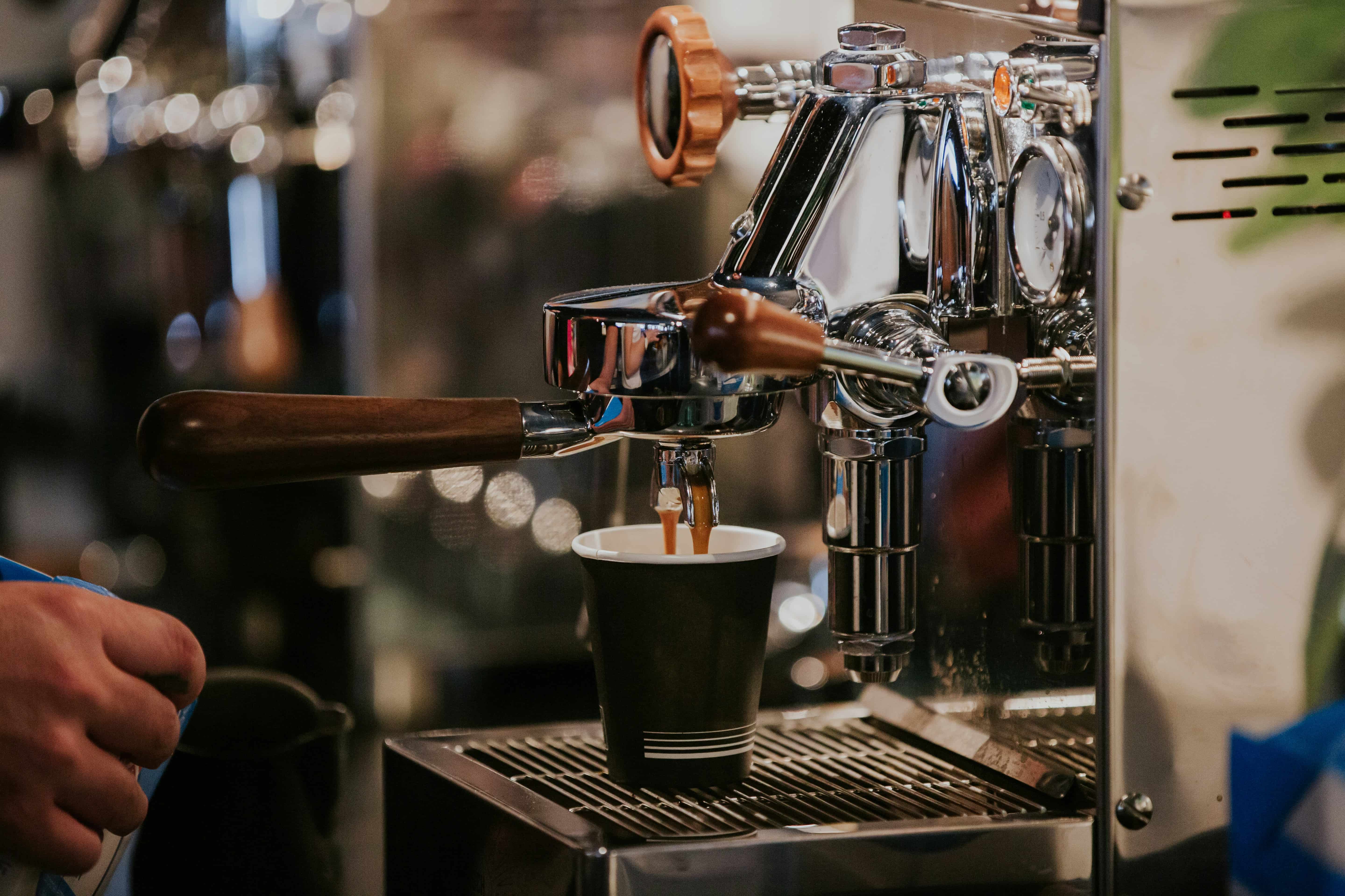 自宅で究極の一杯を。価格帯別手動コーヒーミル(ハンドグラインダー)の