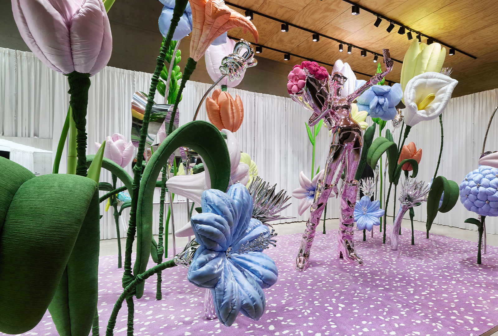 ジェントルモンスターの2026 BOUQUETコレクションが登場。花のような美