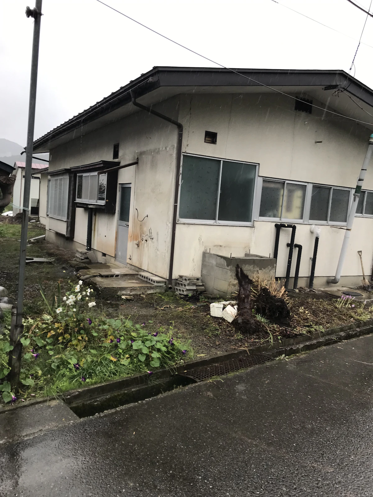 外壁カバー工事（税込220万円）│既存外壁を活かして断熱・防水性能を向上（会津若松市）