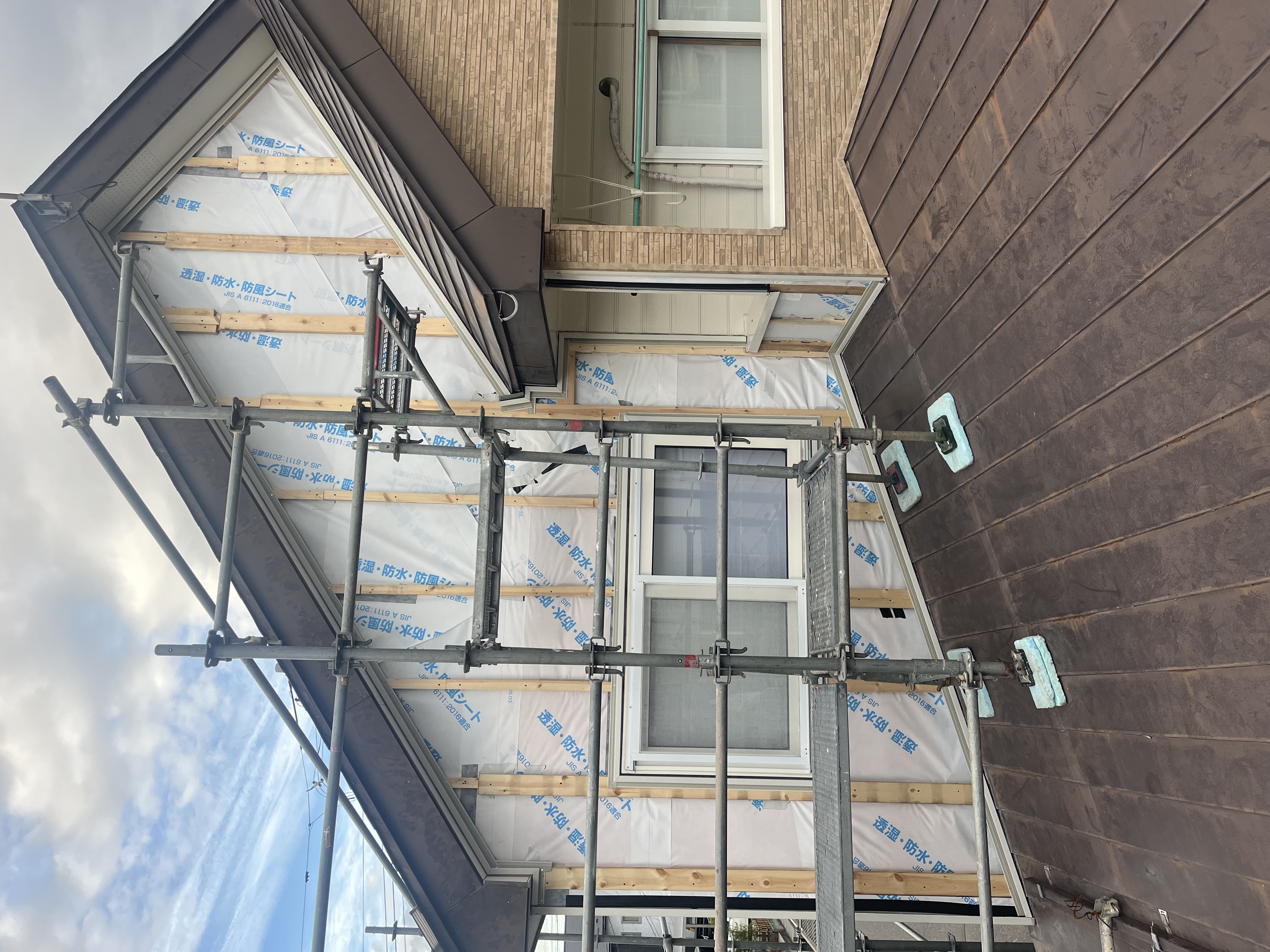 【放置危険】外壁劣化による雨漏りを張り替えで完全修復（税込82万円）│会津若松市
