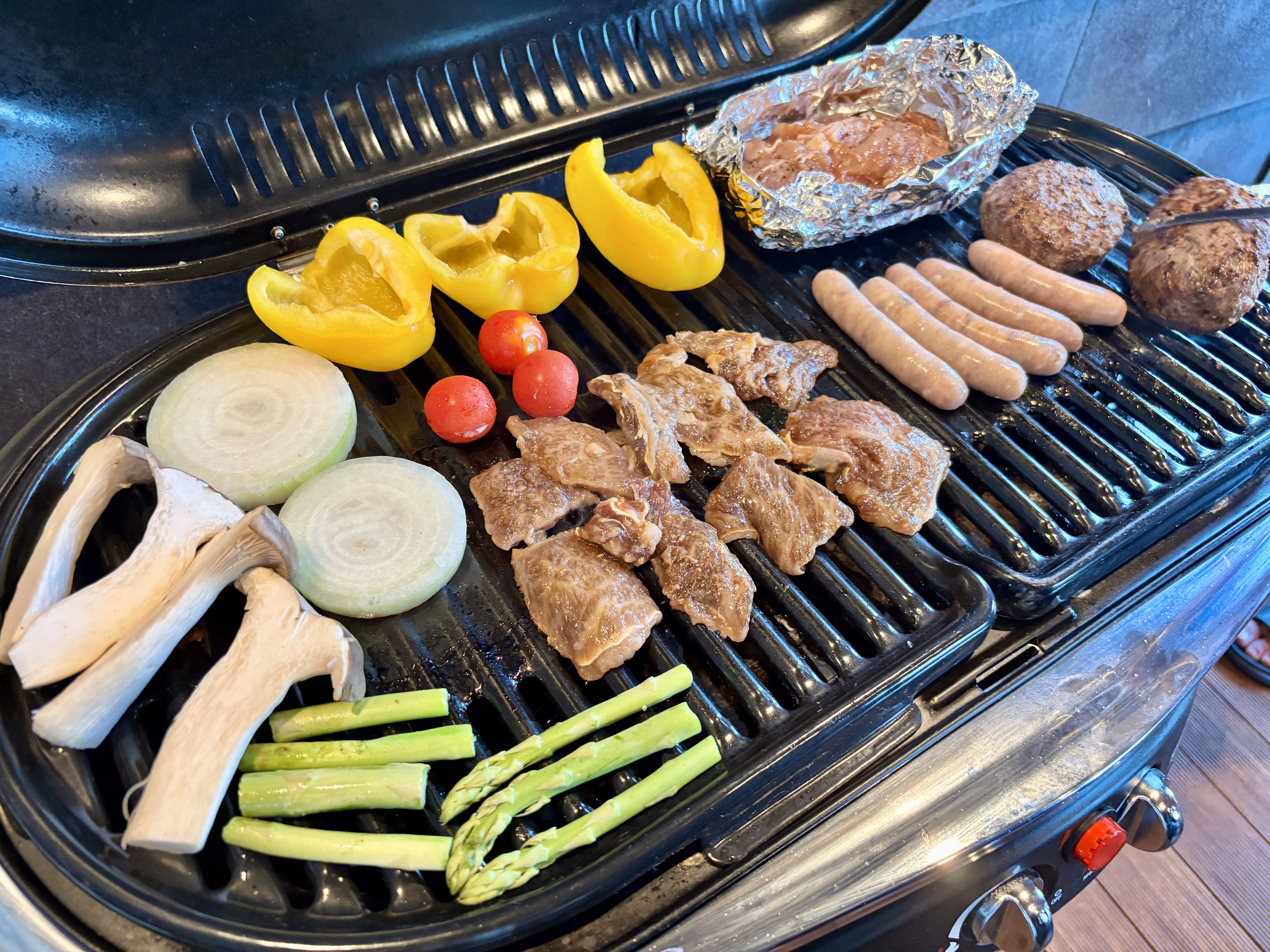 熱海で極上のバーベキューを楽しむ！サウナ付き貸別荘「月と太陽」