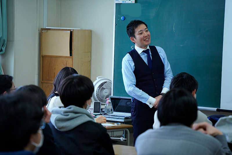 竹内 直樹社長が東京大学教育学部附属中等教育学校(東京都)で出前授業！ 「企業と企業をつなぐM&Aって何？」 - [MA COLORS（エムエー  カラーズ）] 日本M&Aセンターグループ