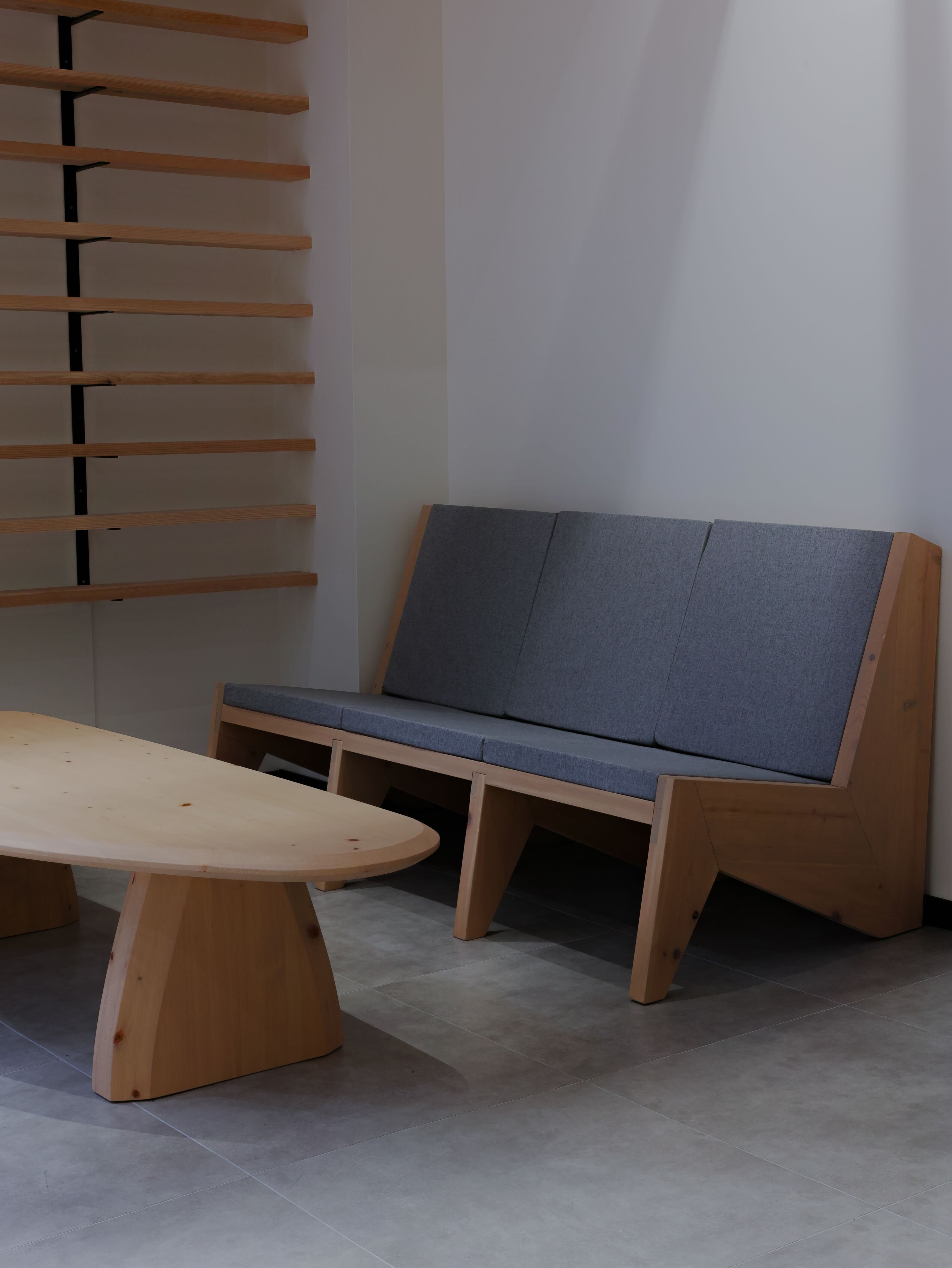 Office Furniture — photo 1