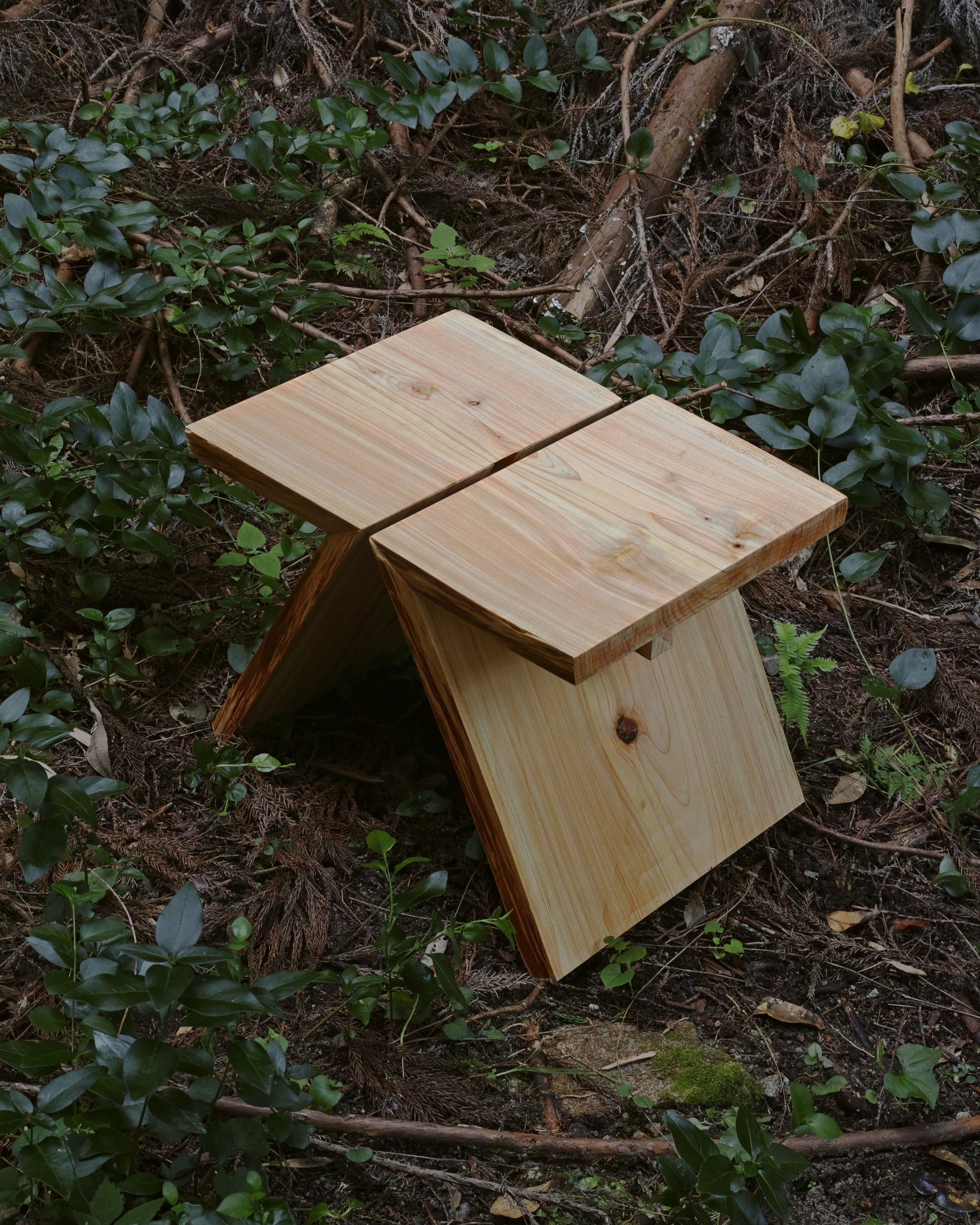 NEMAGARI stool 02