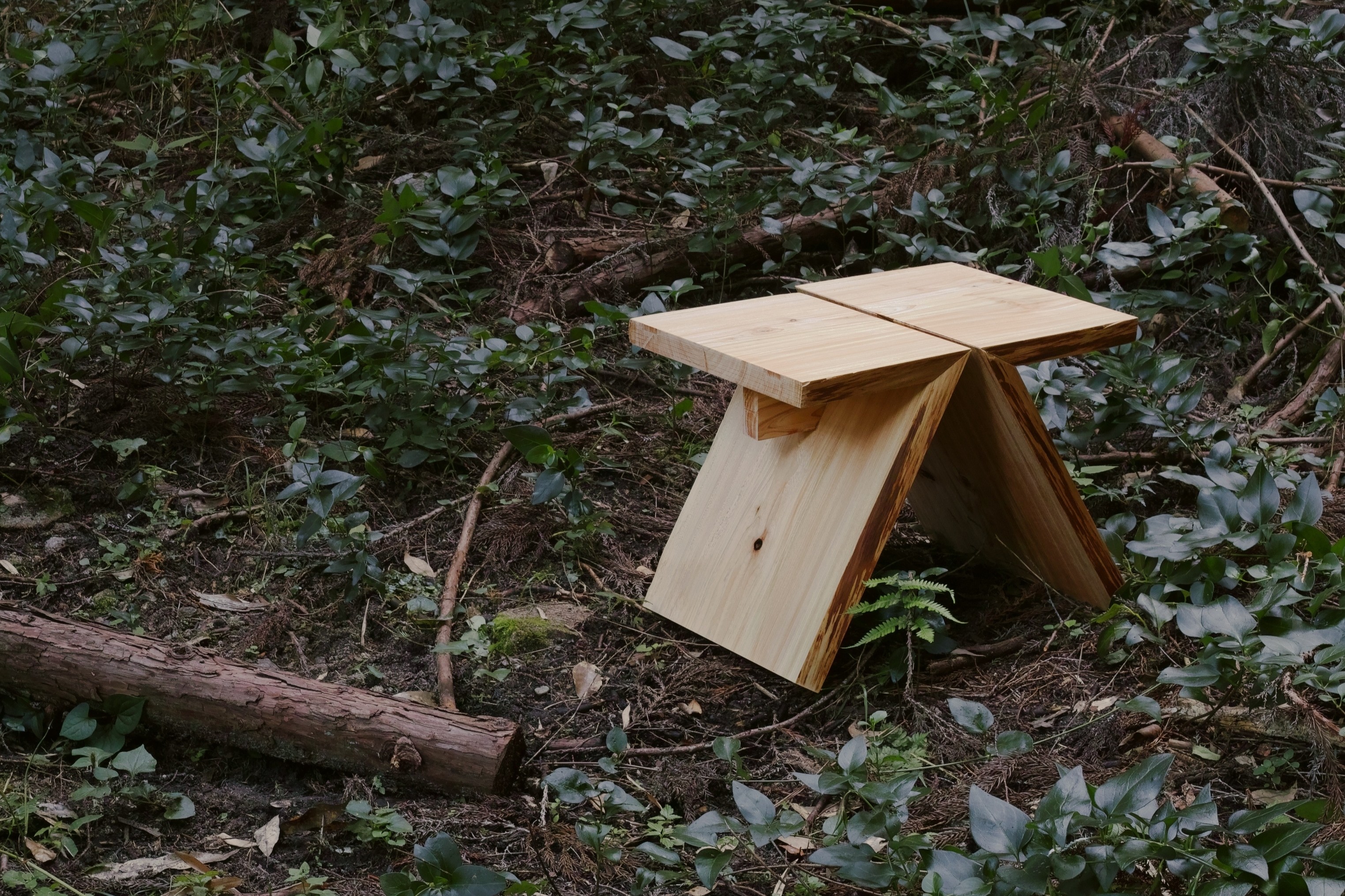 NEMAGARI stool 02 — photo 1