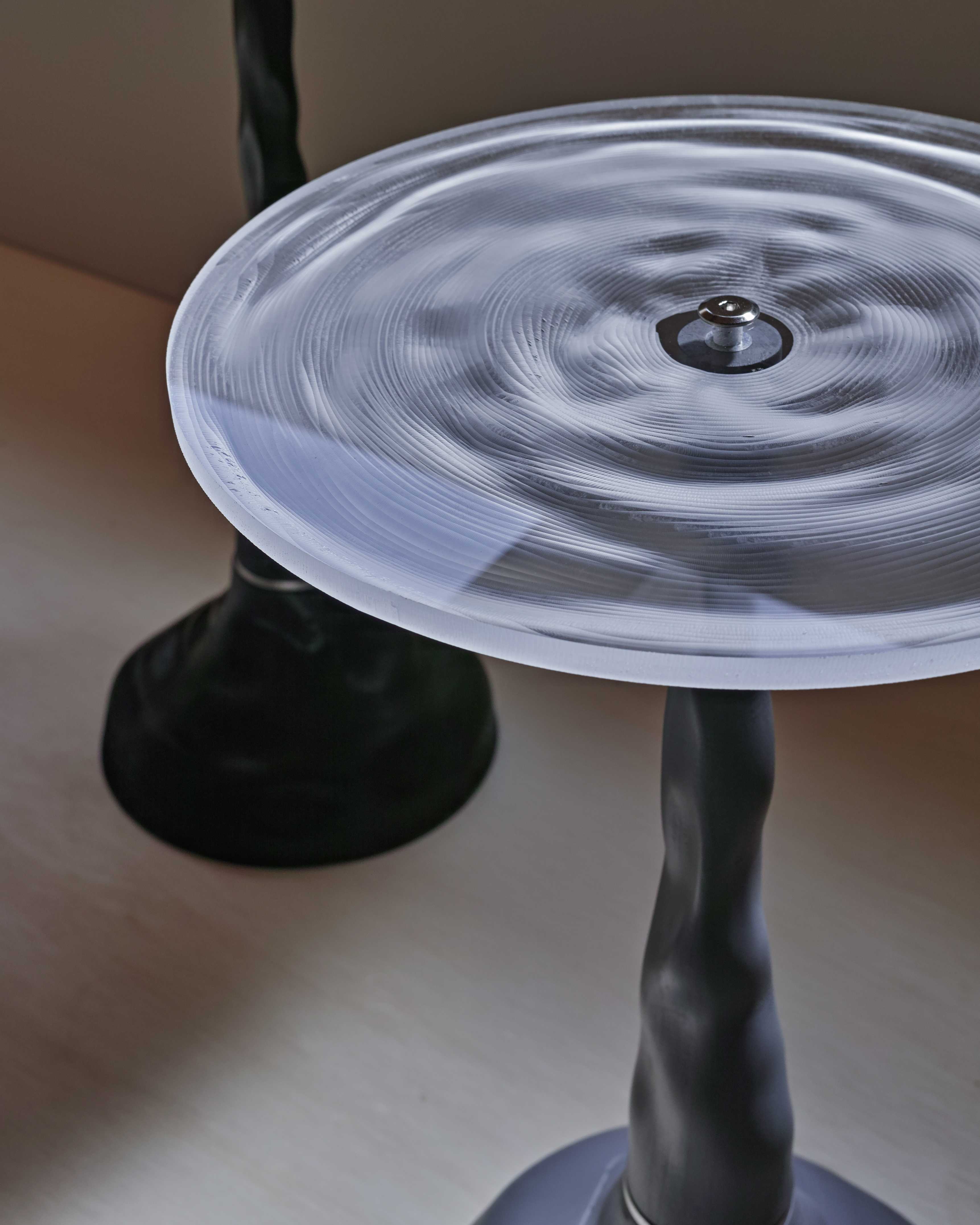 UNEUNE side table — photo 2