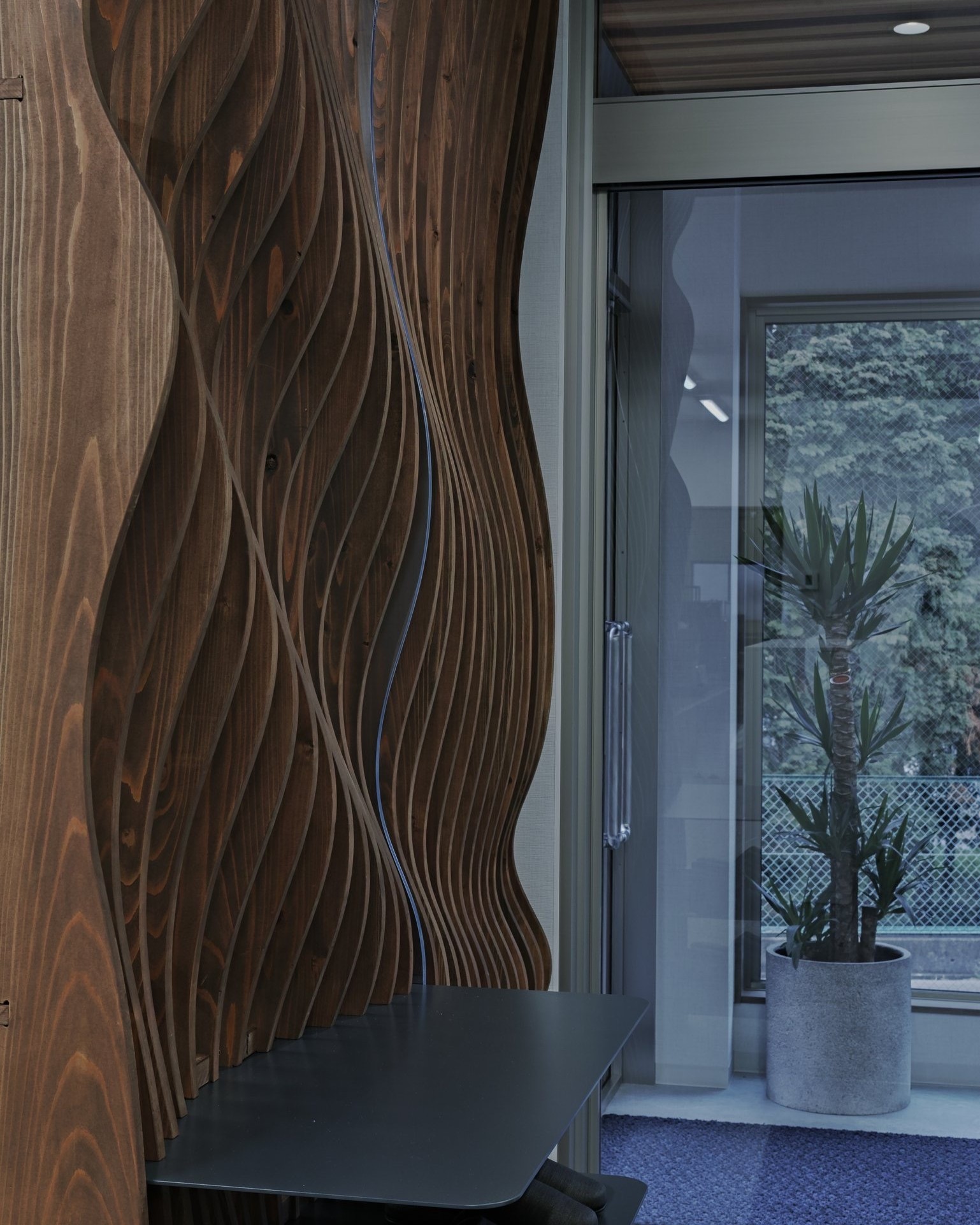 Cedar louver 02